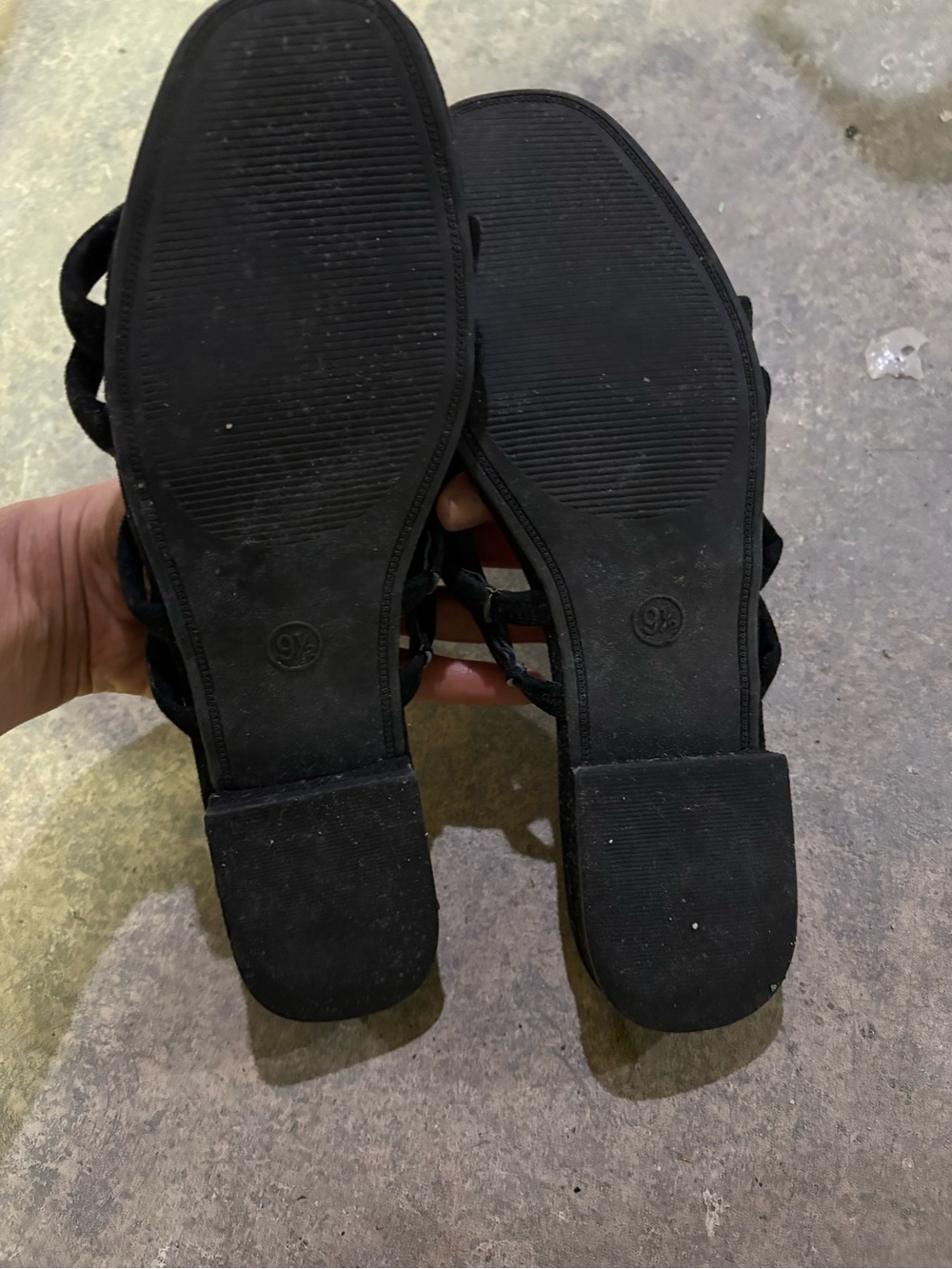 Target Sandals - Picture 4 of 4
